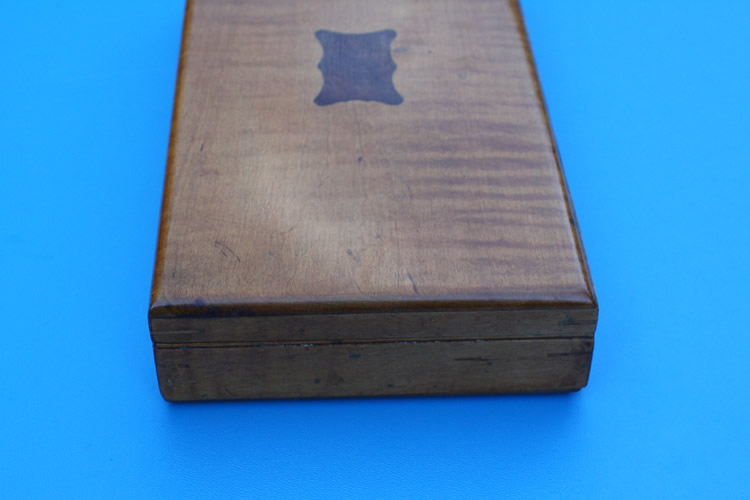 Maple Colt London Pocket revolver case and accoutrements